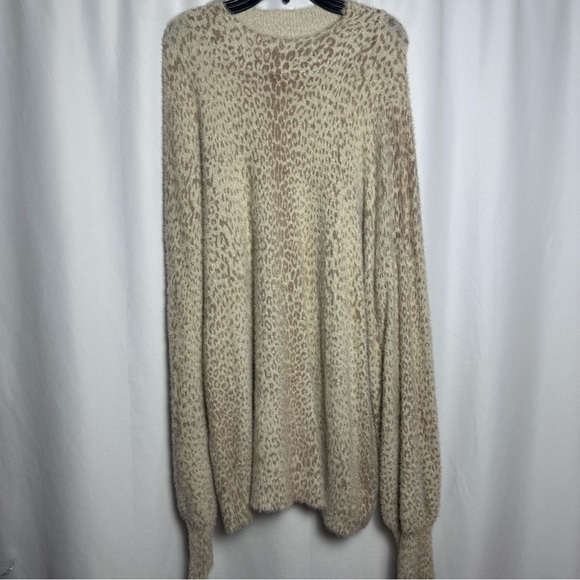 Chico's Beige Animal Print Sweater size 3 XL Eyelash Super Soft - Picture 1 of 7